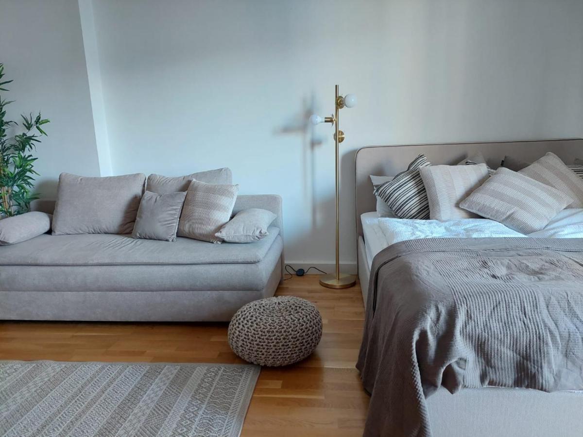 Balcony Apartment, 5 Min Walk To First District Vienna Exterior photo