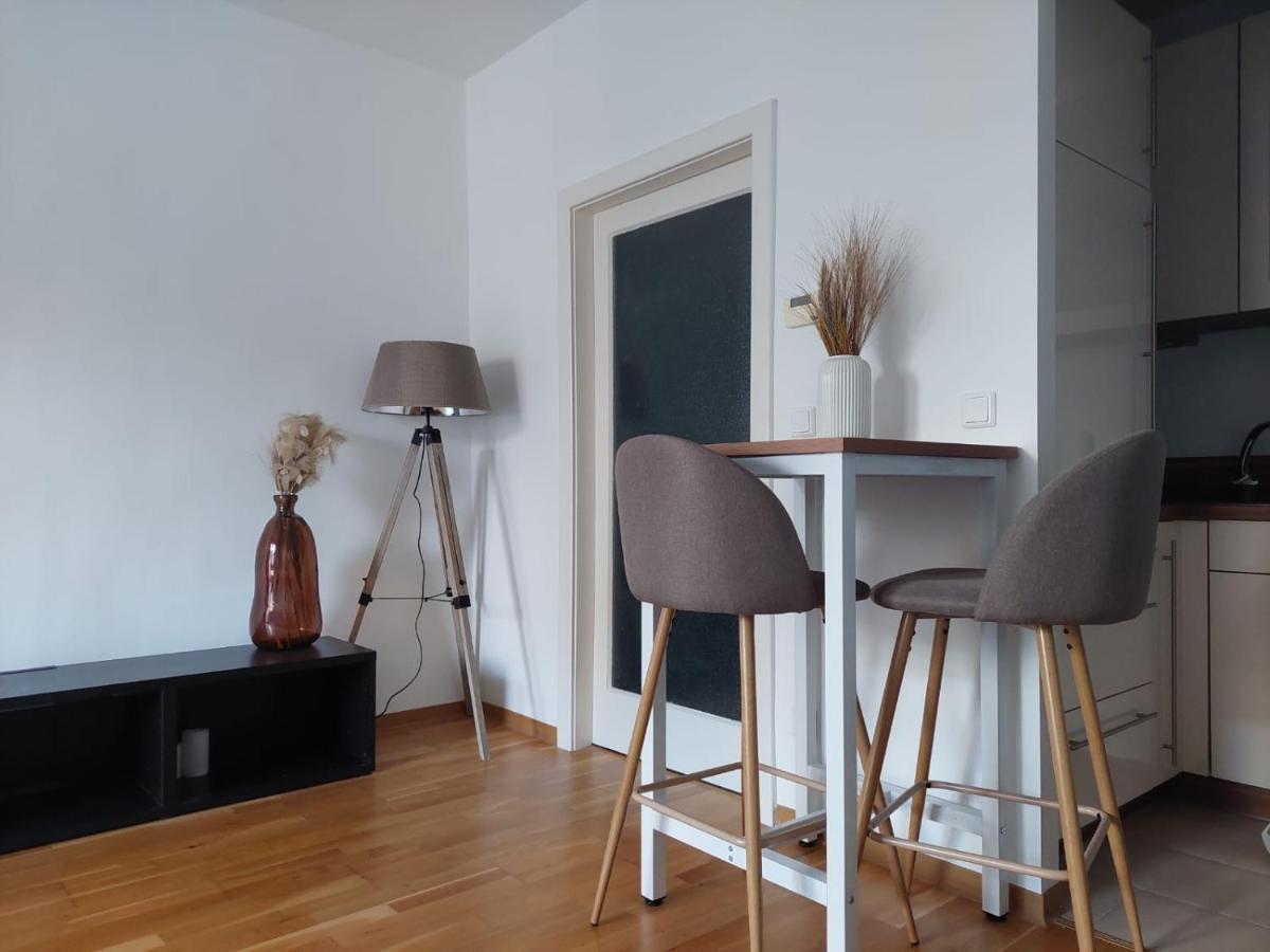 Balcony Apartment, 5 Min Walk To First District Vienna Exterior photo